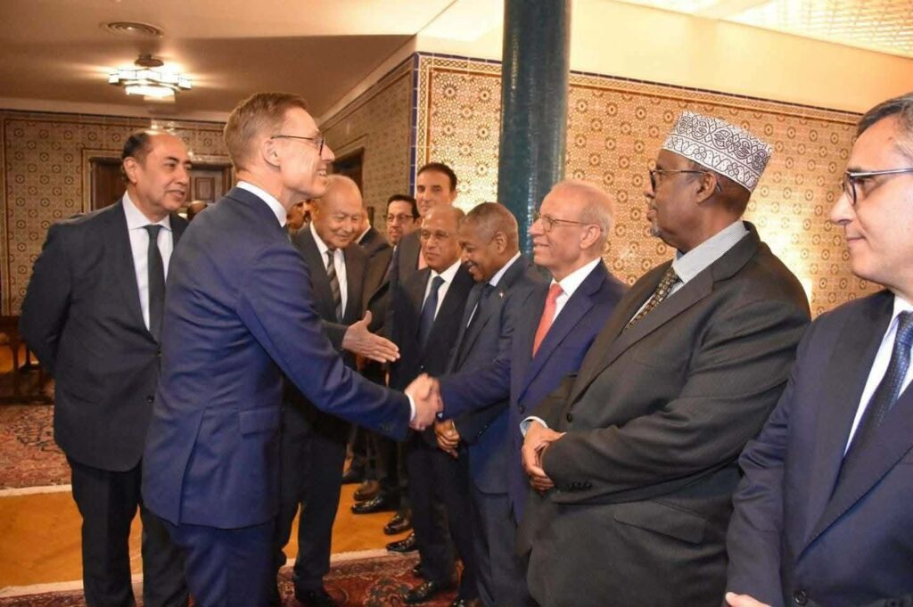 img-20260422-wa01507960801900454852257-1024x681 سفير الصومال لدى مصر يشارك في لقاء المندوبين المعتمدين لدى جامعة الدول العربية مع رئيس فنلندا