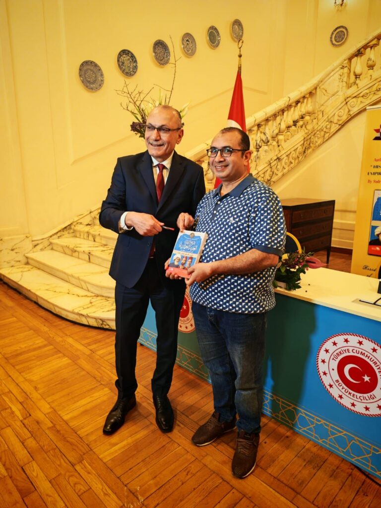 img-20260422-wa01927068135472020724548-768x1024 تدشين كتاب "التاريخ السياسي للدولة العثمانية" بالقاهرة.. والسفير التركي