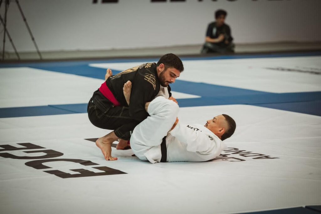 img-20260424-wa00573376077607108069611-1024x683 رابطة أبوظبي لمحترفي الجوجيتسو تنظم بطولة جنوب الإكوادور الإقليمية تحت رعاية "إيدج"