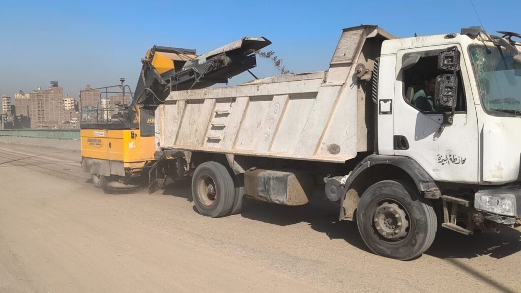 img-20260425-wa00804796770429099412250-1024x576 محافظ الجيزة يتابع رفع كفاءة النظافة والتطوير بكوبري وإلى المنيب بحي جنوب الجيزة