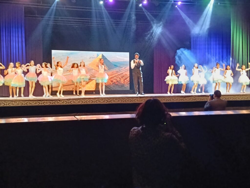 img-20260425-wa00986293509764787878754-1024x771 سامح يسري يتألق في إحتفالية عيد تحرير سيناء على مسرح البالون