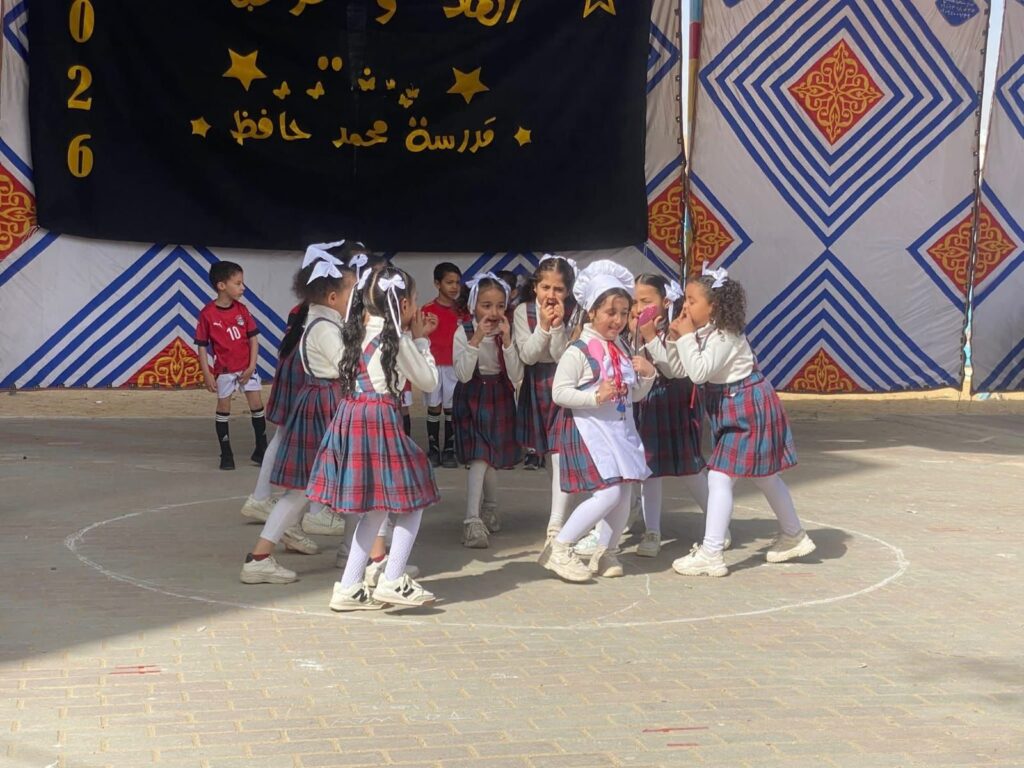 img-20260426-wa00493461889289865450833-1024x768 ثريا منصور تؤكد أهمية الأنشطة التربوية بالسويس  تنمية مهارات الطلاب وتحفيز التفوق