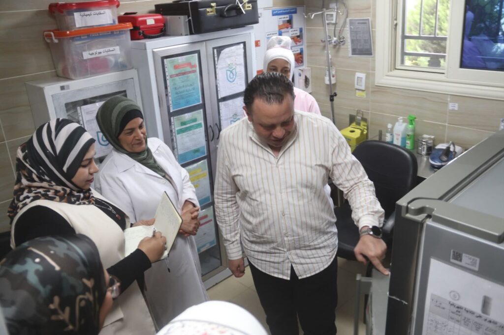 img-20260426-wa00808419942865564246881-1024x682 إستمرار الجولات المروريه صباحية لرئيس إقليم القناه بمنشأت هيئة الرعاية الصحية بالسويس