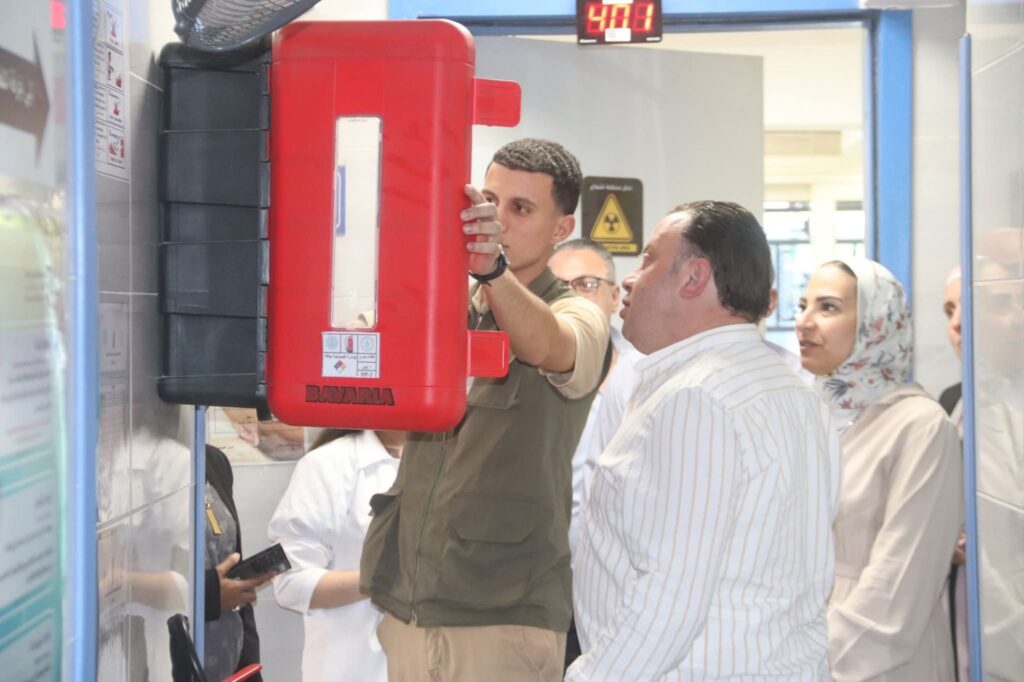 img-20260426-wa00814047813549186068430-1024x682 إستمرار الجولات المروريه صباحية لرئيس إقليم القناه بمنشأت هيئة الرعاية الصحية بالسويس