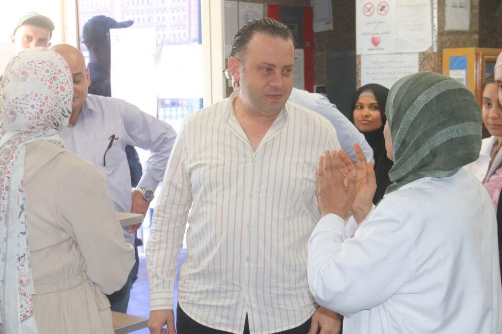 img-20260426-wa00835805955862334332517-1024x682 إستمرار الجولات المروريه صباحية لرئيس إقليم القناه بمنشأت هيئة الرعاية الصحية بالسويس