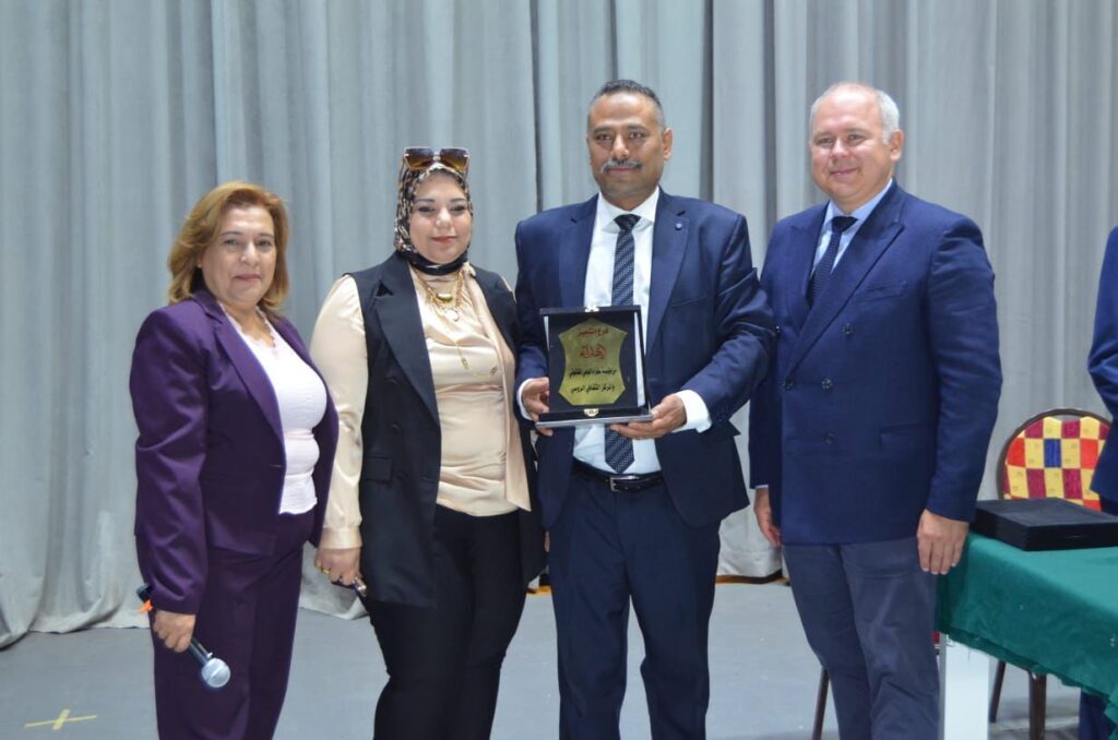 img-20260427-wa00215848585216610714394-1024x678 المركز الثقافي الروسي ومؤسسة سفراء الوعي يكرّمان رموز المجتمع المصري