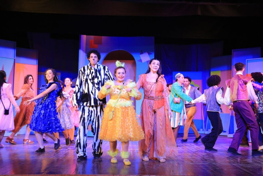 img-20260427-wa00365865743623005141501-1024x683 كواليس خارج السيطرة.. جيهان قمري تتعرض للاعتداء في "لعب ولعب"