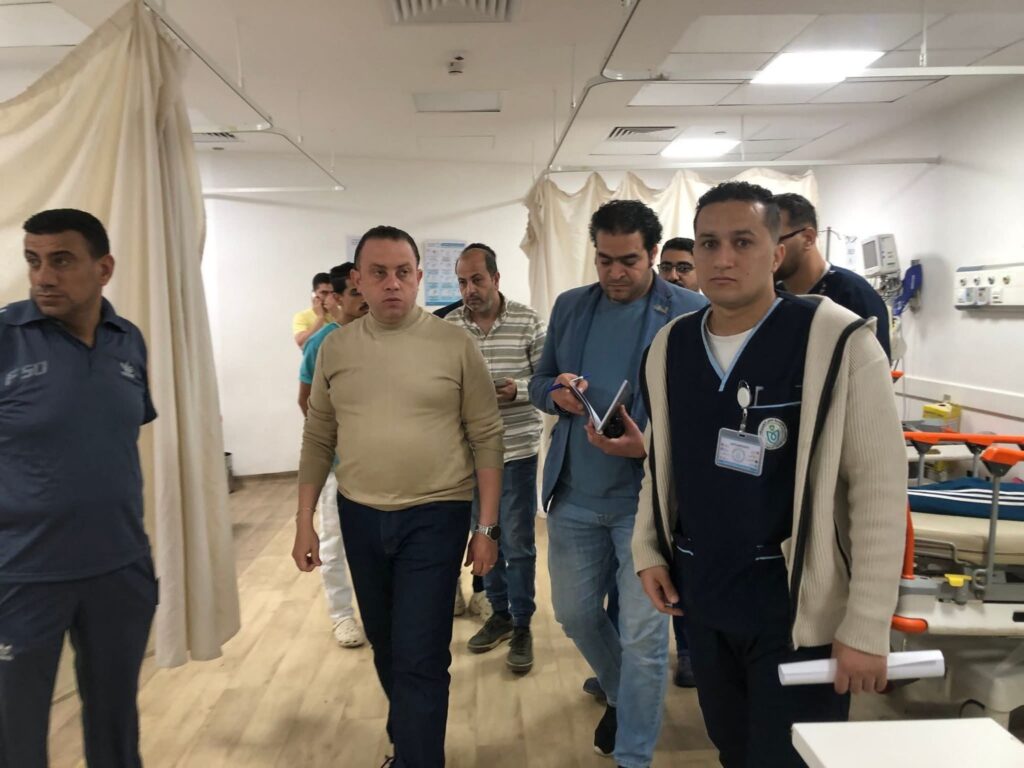 img-20260427-wa00537618059448164008002-1024x768 إستمرار الجولات المروريه لرئيس إقليم القناه بمنشأت هيئة الرعاية الصحية بالسويس