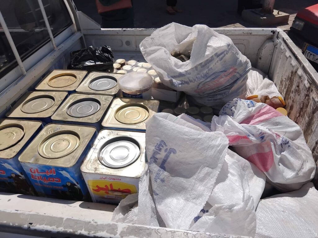 img-20260427-wa00828141826174307888566-1024x768 تموين السويس يقوم بحملة لضبط أطعمة فاسدة داخل الأسواق