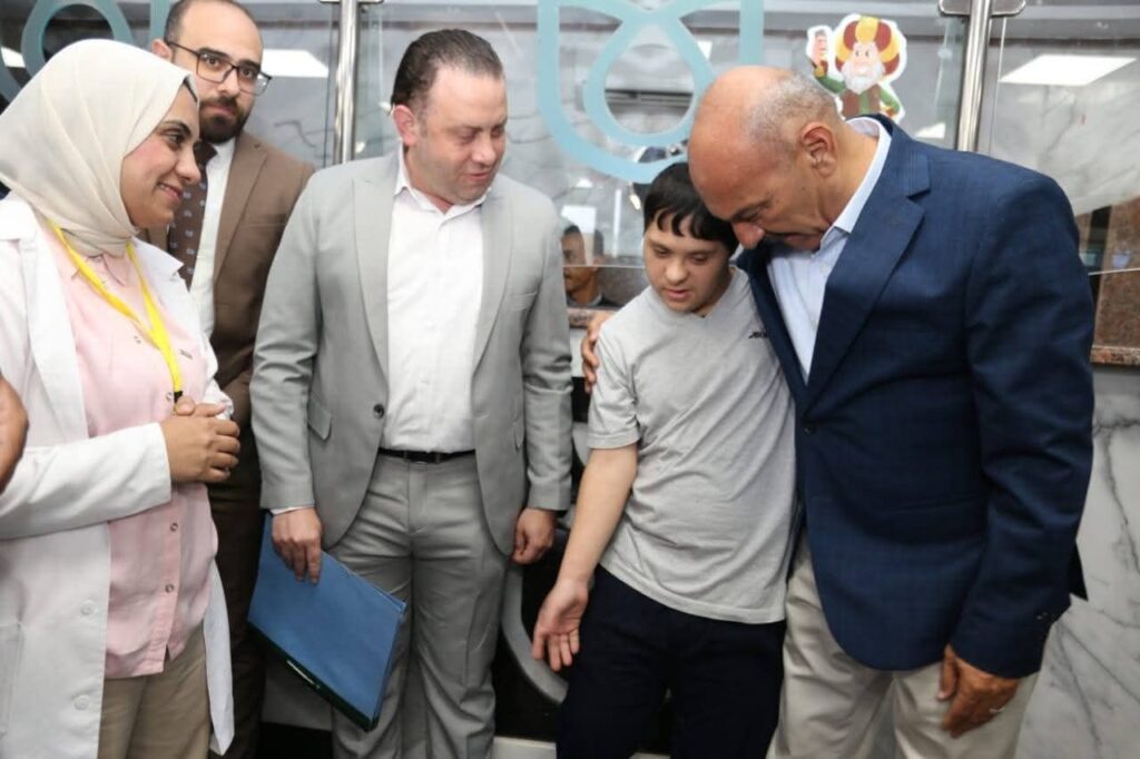 img-20260427-wa01182672912963728333649-1024x682 محافظ السويس يتفقد مركز طب أسرة الأمل للتأكيد على توافر الرعاية الصحية والخدمات المقدمة في ضوء منظومة التأمين الصحي الشامل
