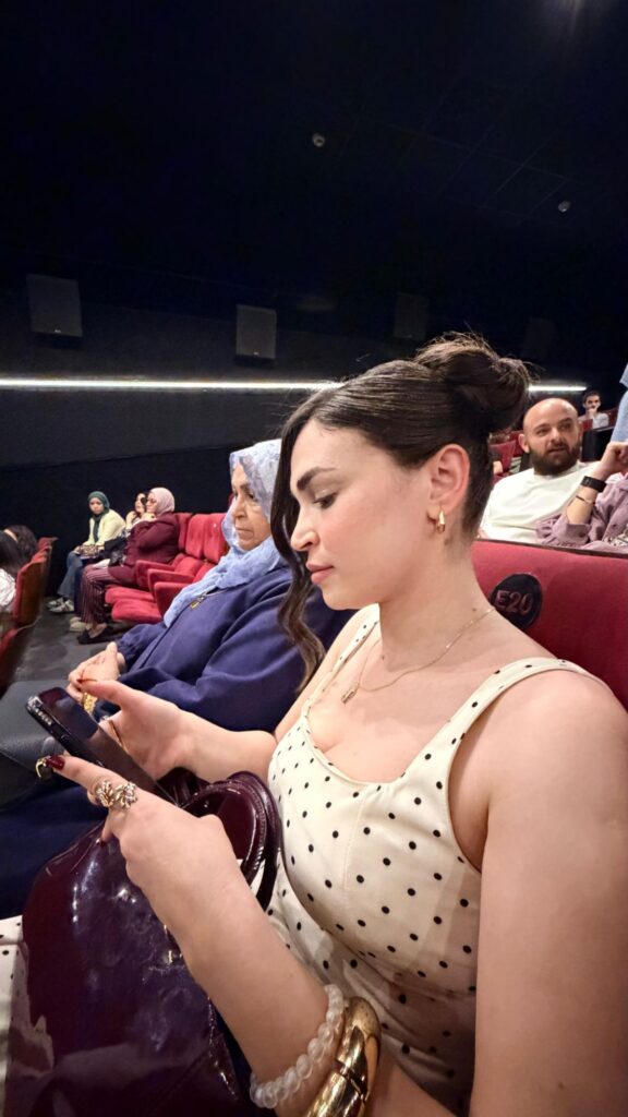 img-20260427-wa01301516797368509365814-576x1024 منار الهجرسي تحتفل بعرض "في عشرة أيام" بسينما زاوية بعد وصول "وعد التراب" لكتالوج سوق مهرجان كان