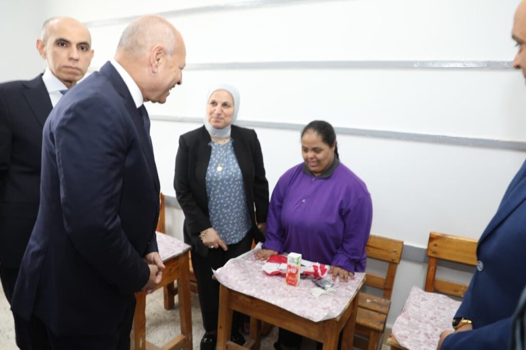 img-20260428-wa00302489995913269100365-1024x682 افتتح د. إبراهيم صابر محافظ القاهرة أعمال تطوير،  ورفع كفاءة مدرسة التربية الفكرية بروض الفرج التى نفذتها الهيئة العامة للابنية التعليمية بوزارة التربية والتعليم. 