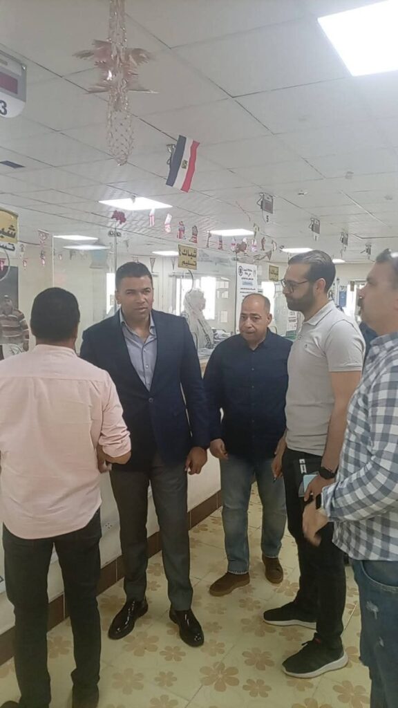 img-20260428-wa01135566198688955561800-576x1024 اللواء هشام همام رئيس حي عتاقة يستقبل نائب محافظ السويس بالمركز التكنولوجي