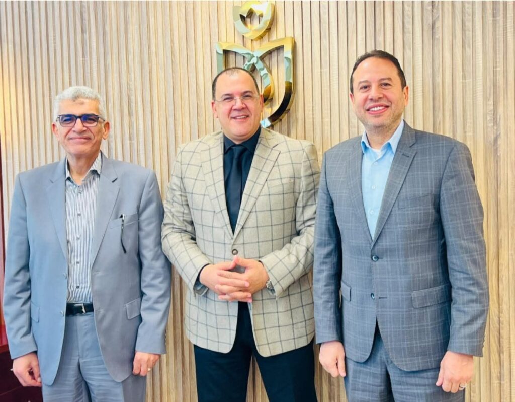 img-20260429-wa00192098479996310543307-1024x798 مدير عام فرع هيئة الرعاية الصحية ببورسعيد يستقبل نواب البرلمان