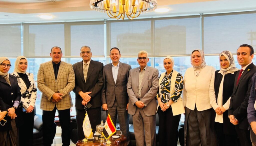 img-20260429-wa00211516515491347973834-1024x583 مدير عام فرع هيئة الرعاية الصحية ببورسعيد يستقبل نواب البرلمان