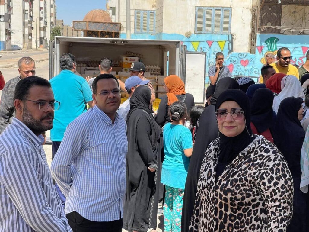 img-20260501-wa00414444609061913505147-1024x768 مبادرة مديريه تموين السويس لتوفير السلع الغذائية بأسعار مخفضة للمواطنين.