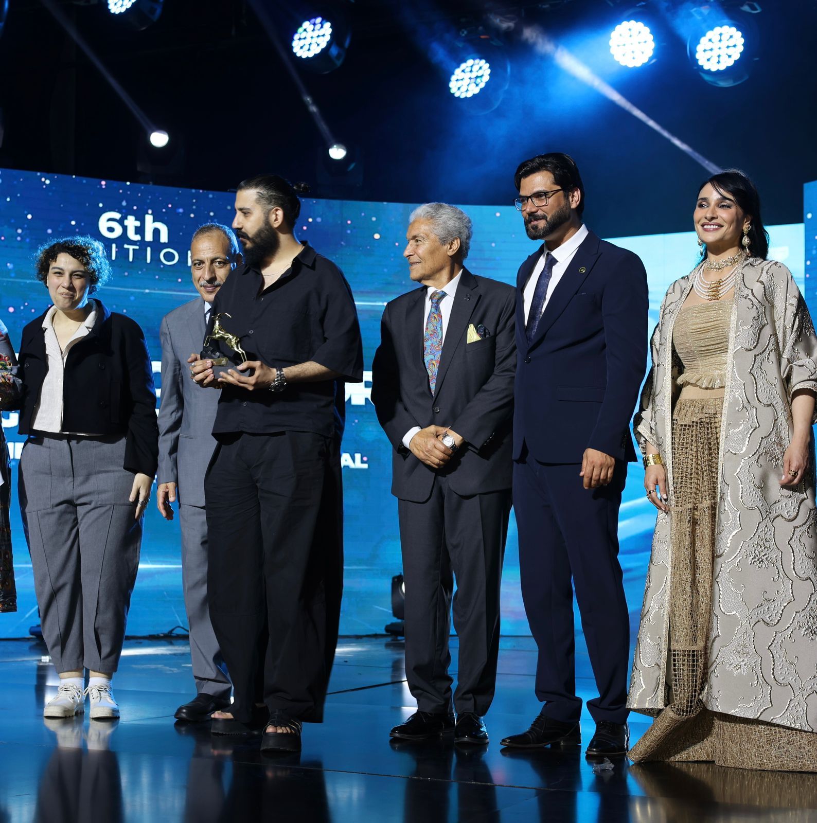 فيلم عائشة لا تستطيع الطيران يفوز بالجائزة الكبرى من مهرجان عنابة السينمائي بالجزائر