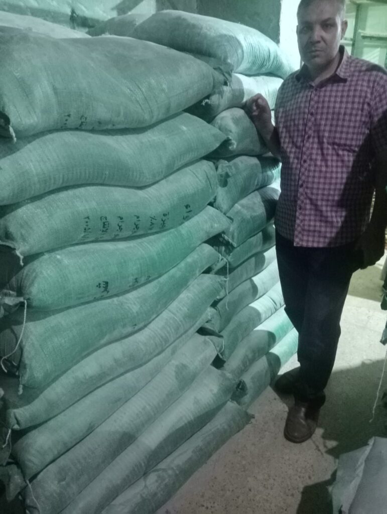img-20260504-wa00403688600448268969836-771x1024 خلال يومين.. محافظة الجيزة تضبط 3 أطنان مقطعات دواجن غير صالحة و1057 بطاقة تموينية و102 شيكارة دقيق بلدي مدعم