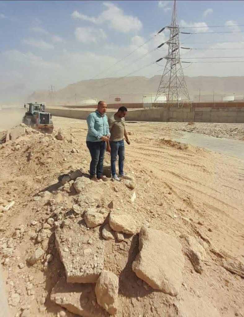 img-20260504-wa00733018241367112738428-787x1024 تطهير مجري السيل بالسخنة