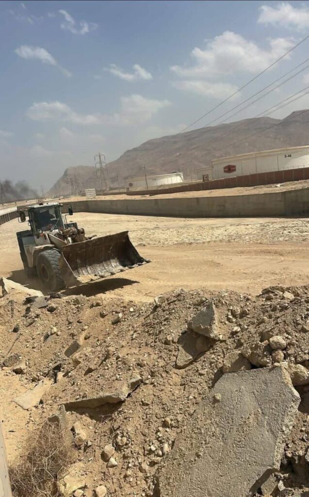 img-20260504-wa00754002499203115995463-637x1024 تطهير مجري السيل بالسخنة