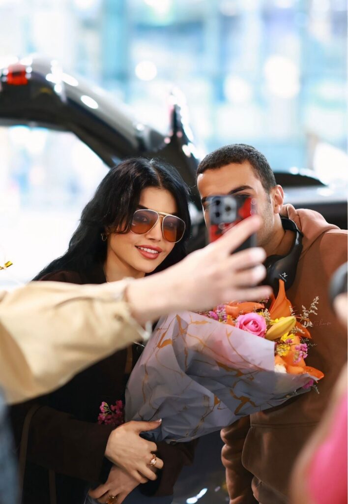 img-20260504-wa01247140030560938183310-708x1024 *وصول النجمة هيفاء وهبي إلى القاهرة استعدادا لحفلها غدا*