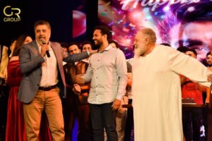 img-20260505-wa00372908692972151275721-300x200 يحيى الفخراني يحتفل بعيد ميلاد المخرج محمد علي حسن على خشبة المسرح القومي