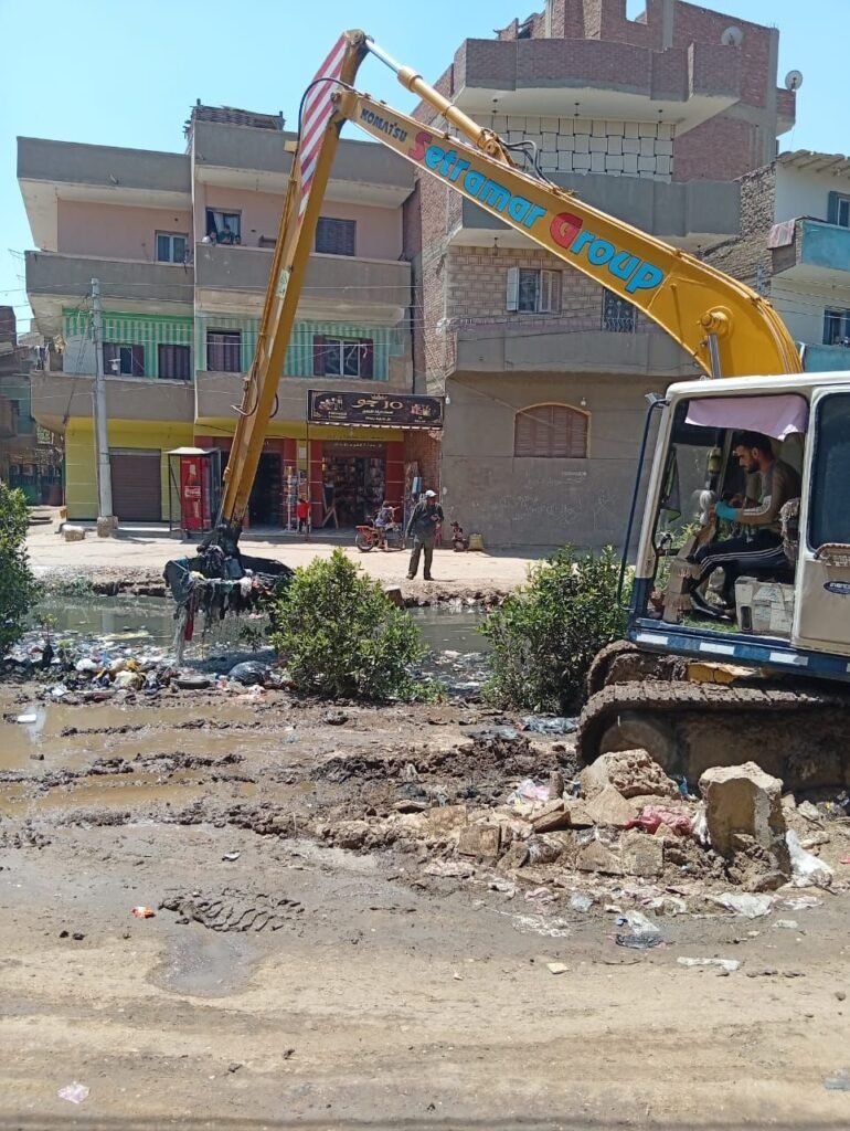 img-20260509-wa00467671149016482894315-770x1024 محافظ الجيزة يتابع أعمال تطهير ترع الشبرامنتية وسقارة القبلية ومصرف العزيزية بالبدرشين