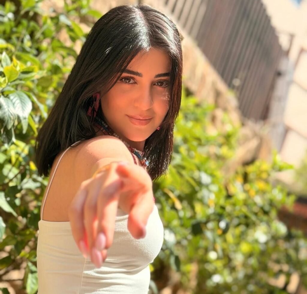 img-20260512-wa00288901953561682723827-1024x981 شنتال تطرح «بحبو ليلة» بإحساس رومانسي وأجواء دافئة
