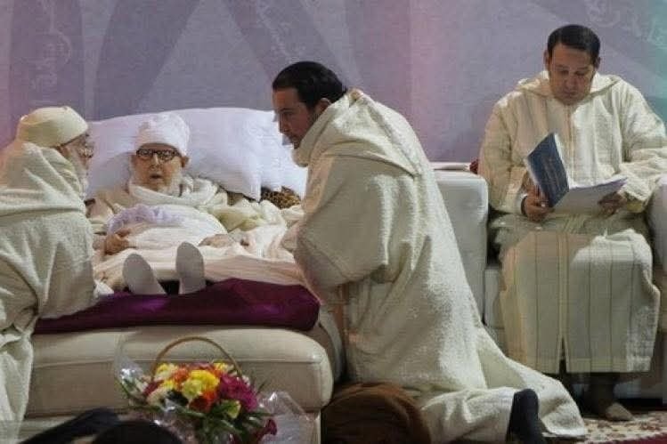 الوصية والأهلية: قراءة هادئة في بيان مجلس مقدّمي الطريقة المنيرية المنسوبة إلى القادرية البودشيشية