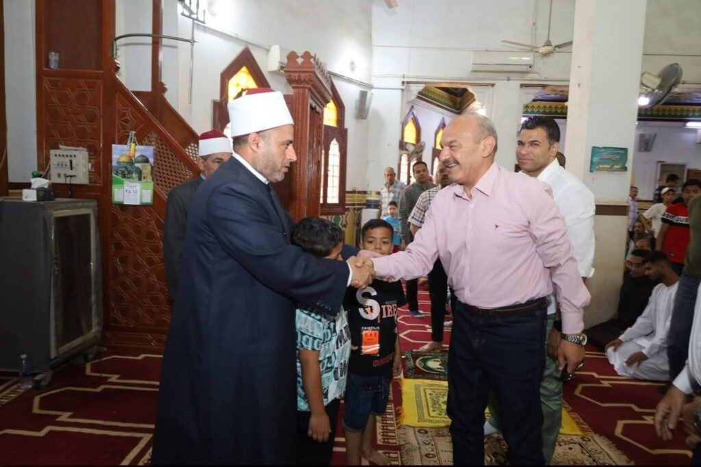 img-20260515-wa01304865137938516545483-1024x682 الشيخ أيمن خضر مدير مديرية الأوقاف بالسويس يخطب&nbsp; الجمعة بحضور المحافظ والقيادات التنفيذية.