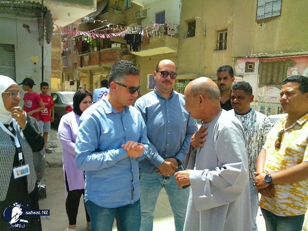 العميد محمد خيري رئيس حي الأربعين يستجيب لشكاوى المواطنين ويتابع أعمال التطهير ورفع كفاءة شبكات الصرف