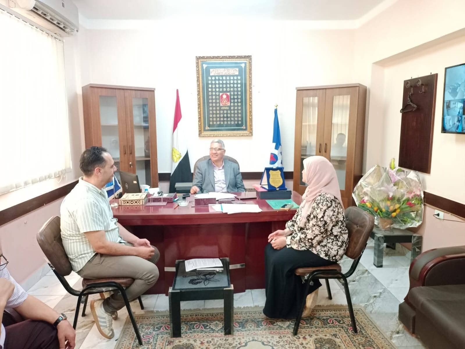 مجدي حسن وكيل وزارة التضامن بالسويس يقود فعاليات الورشة التدريبية للرائدات