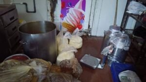 img-20260518-wa01428263571302310041537-300x169 حملة تموينية مزدوجة بالسويس بالتعاون مع الحي والتموين