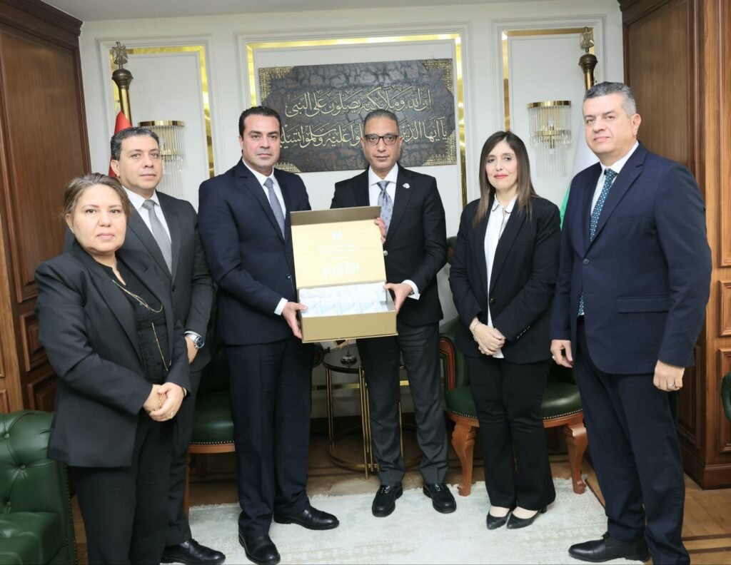 img-20260520-wa00202972792882093237955-1024x792 محافظ الجيزة يستقبل وفد البنك الزراعي المصري لبحث سبل تعزيز التعاون المشترك