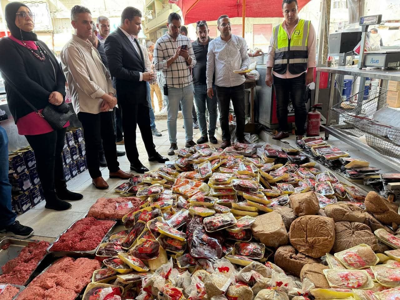 حملة مكبرة بالسويس تضبط لحومًا غير صالحة للإستهلاك الآدمي.