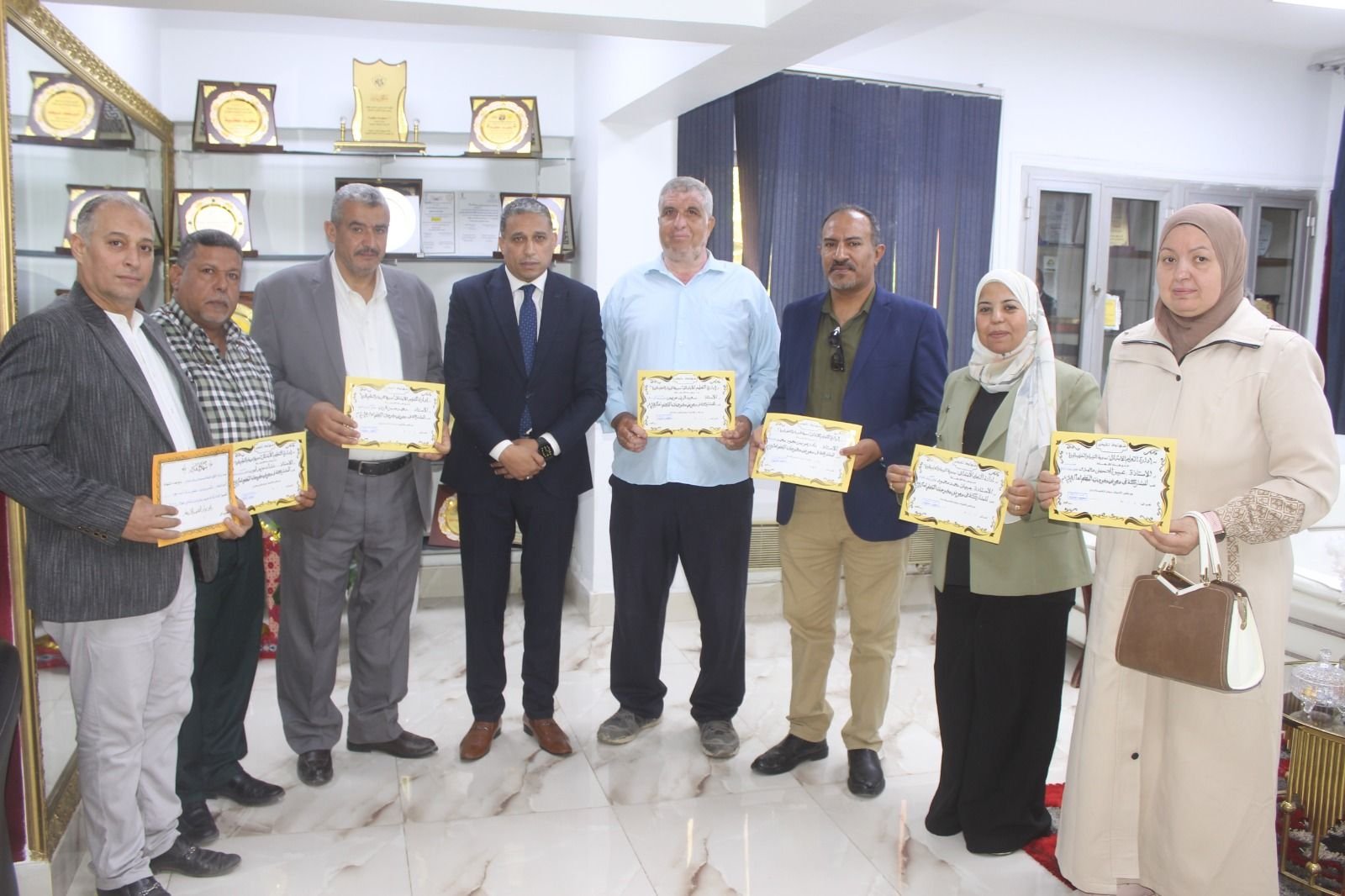 “تعليم الجيزة” تُكرّم مديري الإدارات والمراحل الابتدائية لتميزهم في معرض مخرجات التعلم