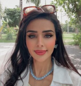 img-20260523-wa0104253719223590406128-284x300 سبع وصايا لعذاري القحطاني رائدة الأعمال الباحثة عن الأثر