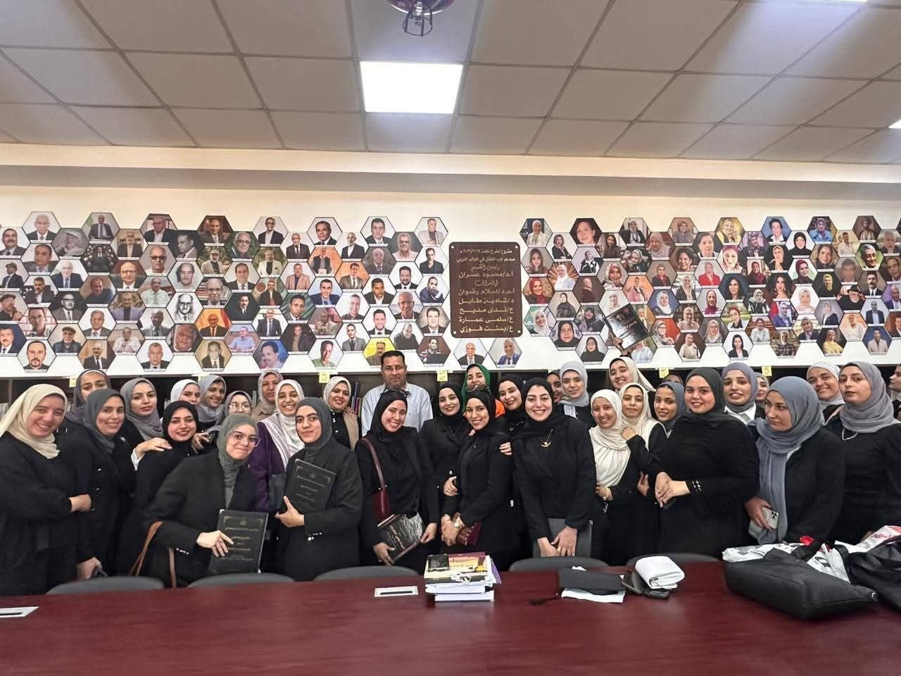 جامعة دمنهور تدشن اول جدارية عربية لرواد أدب الطفل