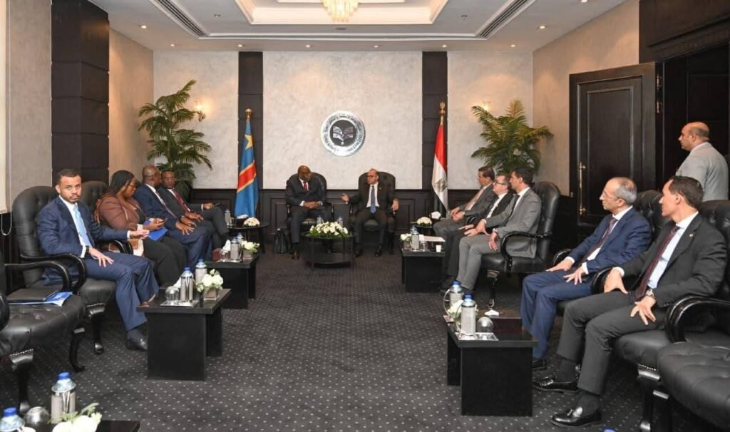 fb_img_17811830058339055573198531534129-1024x606 وزير الاستثمار والتجارة الخارجية ونائب رئيس الوزراء الكونغولي يترأسان مائدة مستديرة لتعميق التعاون الاستثماري والتجاري بين البلدين