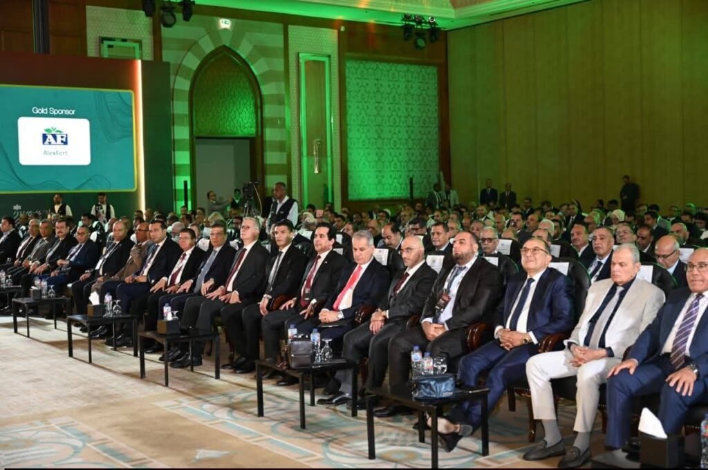 fb_img_17816126483882879335312923952767-1024x681 وزير البترول والثروة المعدنية خلال مشاركته في ملتقي الاتحاد العربي للأسمدة: تأمين احتياجات صناعة الأسمدة والصناعات المختلفة من الغاز