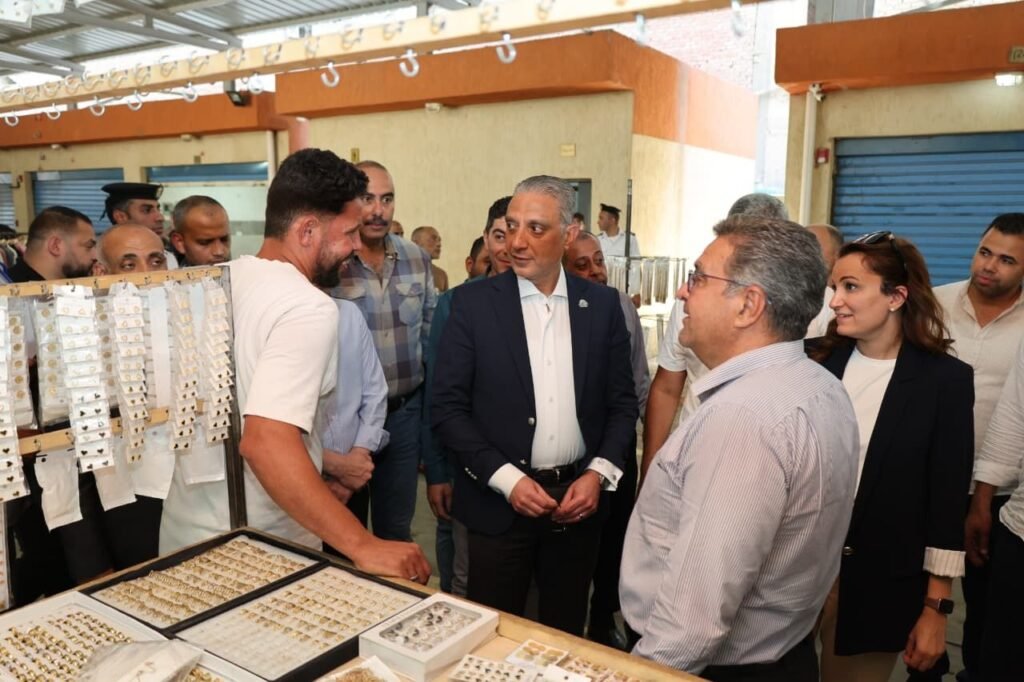 img-20260609-wa0038332028365905786649-1024x682 *الدكتور أحمد الأنصاري: السوق يوفر بديلًا حضاريًا لأنشطة الباعة بأسواق العريش وضياء*