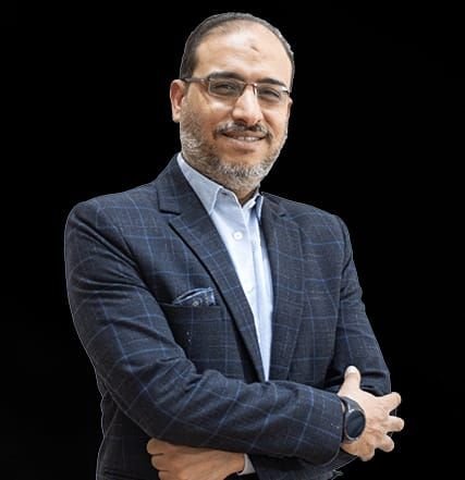 في حوار خاص.. أ.د/ ياسر بدران يكشف أحدث التطورات في جراحات الذكورة وزراعة الدعامات