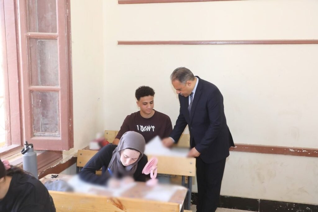 img-20260621-wa00221828373870070547423-1024x682 من داخل لجان امتحانات الثانوية العامة رسائل طمأنة ودعم لأبناء الشرقية في أول أيام الامتحانات