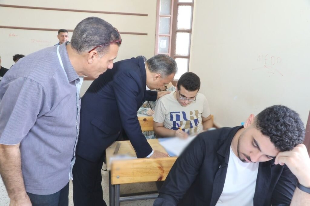 img-20260621-wa00247878883593631187018-1024x682 محافظ الشرقية يتفقد لجان امتحانات الثانوية العامة بمدرسة أحمد عرابي&nbsp; ويؤكد: توفير كافة سبل الراحة للطلاب