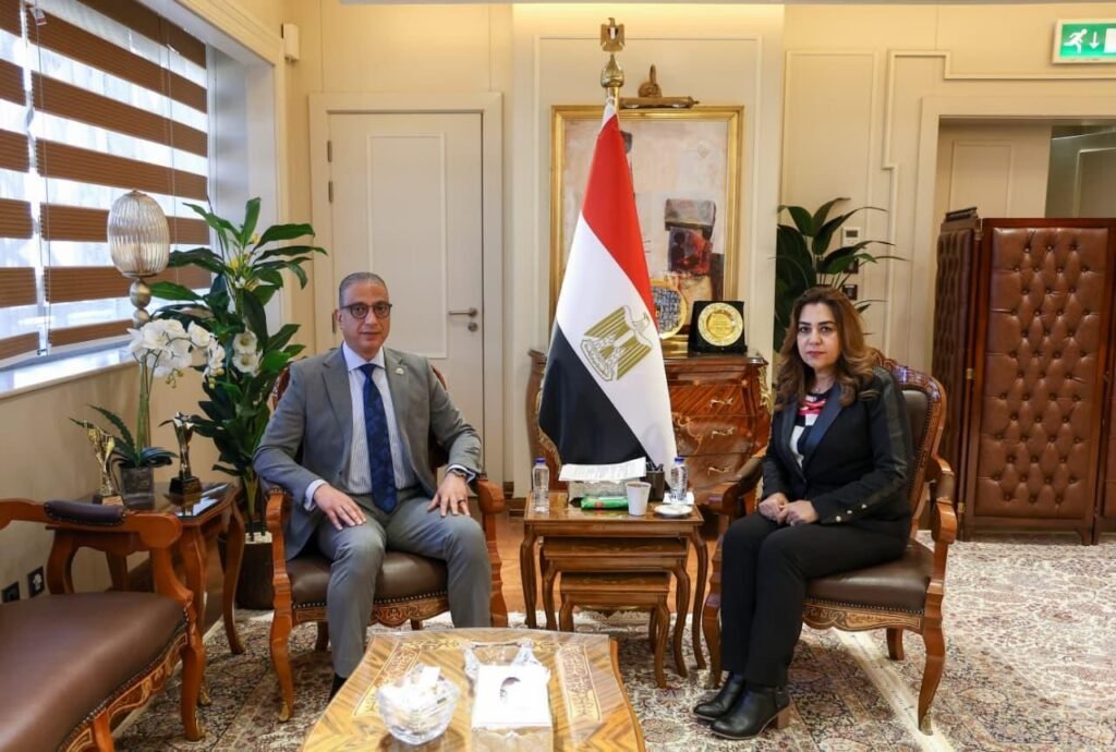 img-20260625-wa00161440858924689549236-1024x690 وزيرة التنمية المحلية والبيئة تتابع مع محافظ الجيزة مشروعات الخطة الاستثمارية وتطوير منظومة المخلفات وملفات التصالح والتقنين