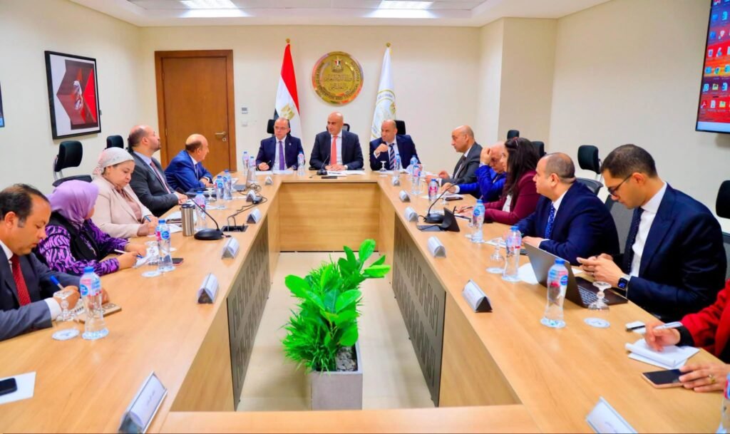 fb_img_17835165958817539757673281990954-1024x609 وزراء التربية والتعليم والاستثمار والعمل يبحثون آليات الارتقاء بكفاءة وتنافسية التعليم الفني بالشراكة مع القطاع الخاص لدعم القدرات الإنتاجية والتصديرية