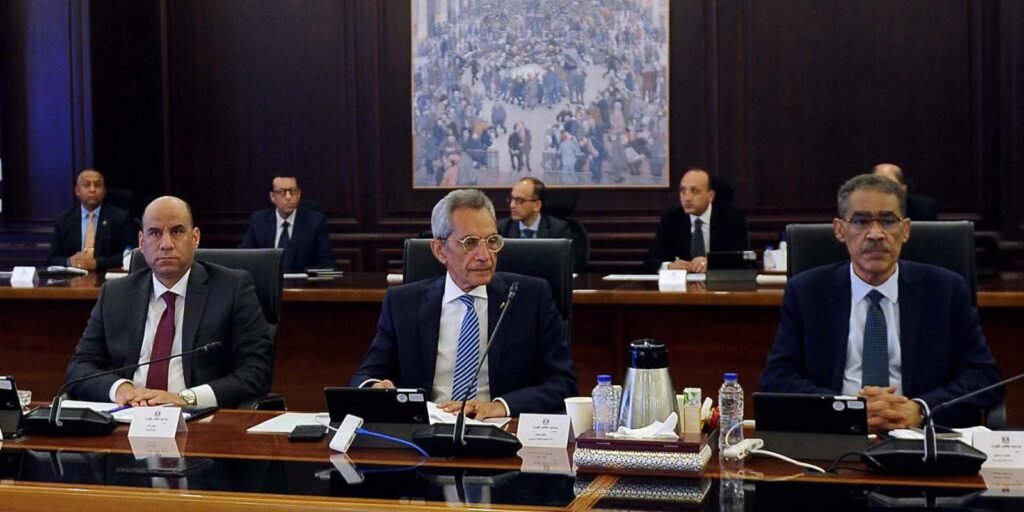 fb_img_17841981731377991712865025269537-1024x512 مدبولي: جار تنفيذ تكليفات فخامة الرئيس بشأن العمالة غير المنتظمة والمهن الحرة والعاملين بالخارج وحصولهم على الحماية الاجتماعية والرعاية الصحية
