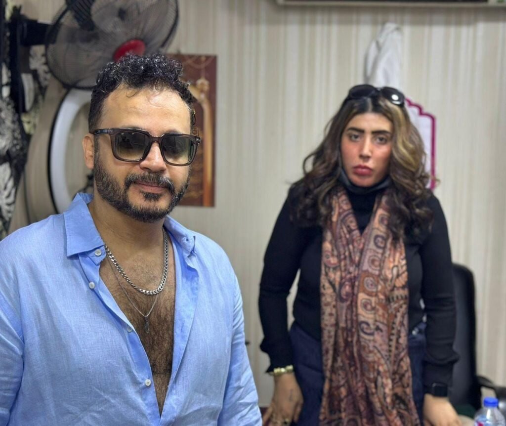 img-20260709-wa00028997017364341549693-1024x862 خلال زيارته لدار «الأمل كير» لرعاية المسنين الفنان ايساف يصف الدكتوره أمل بالبطله