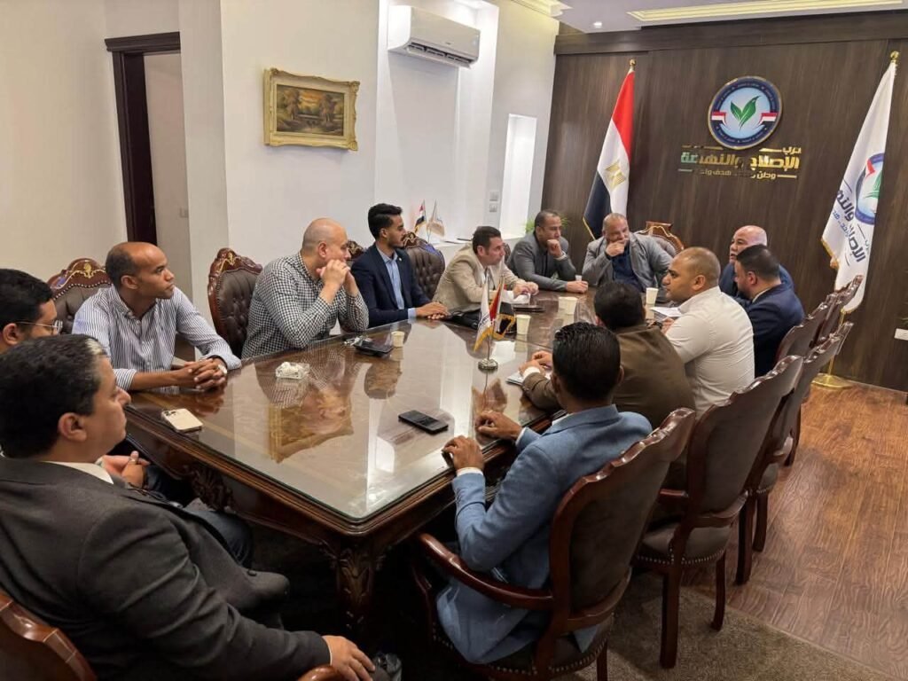 img-20260726-wa00321544537202587115849-1024x768 محمد الجيلاني يستعرض خطط أمانات التنمية المحلية بالمحافظات ويعلن برنامجًا لتأهيل المرشحين للمجالس المحلية