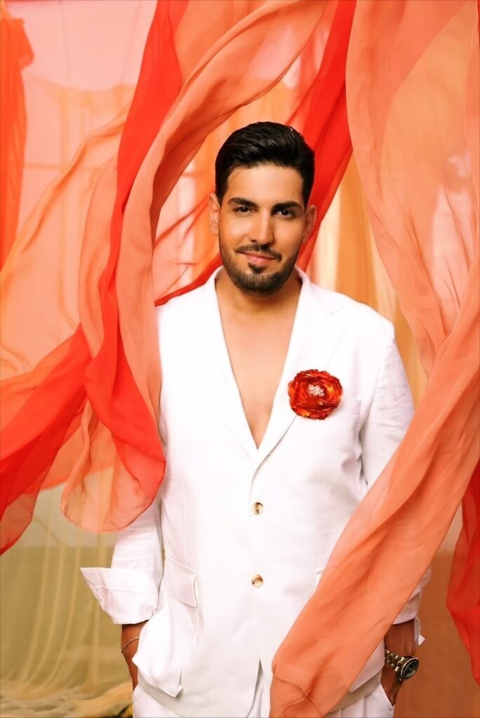 img-20260731-wa00607744390982907723340-684x1024 <br>"يارب النجاح من عندك" .. محمود راتب يطلق أحدث أغنياته "في ناس وحشني"